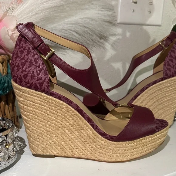 Michael Kors Burgundy and Tan Wedge Sandals - Picture 2 of 16